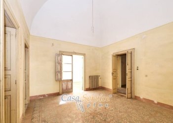 Camera da letto - Stable - Palace via Venezia, Gallipoli - photo 15