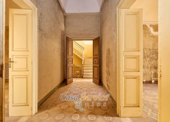 Interno palazzo - Stable - Palace via Venezia, Gallipoli - photo 23