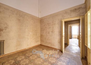Camera da letto - Stable - Palace via Venezia, Gallipoli - photo 42
