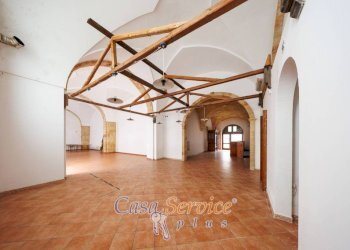 Interno non residenziale - Negozio via Carlo Del Prete, Ruffano - foto 9