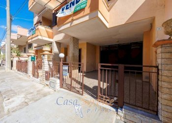 Facciata - Appartamento via Tiziano, Casarano - foto 41