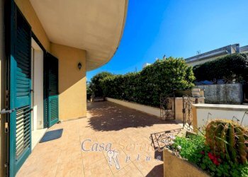 Cortile interno - Villa via Supersano, Casarano - photo 2