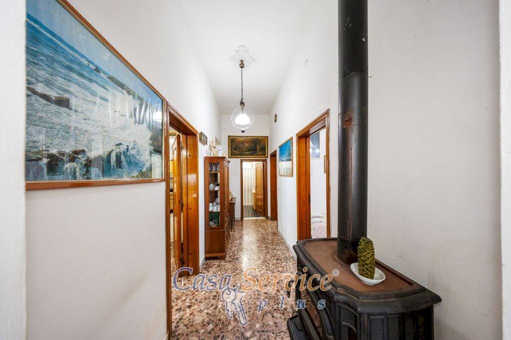 Corridoio - Appartamento via Guido Scategni, Taviano - foto 3