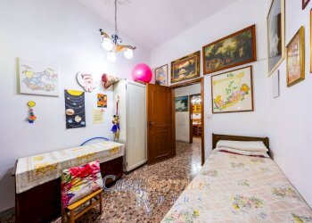 Camera da letto - Appartamento via Guido Scategni, Taviano - foto 10