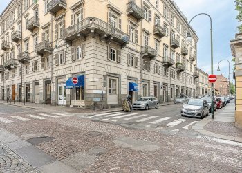Foto 4 - Commercial Premises Via Della Consolata
 
17, Torino - photo 4
