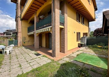 Foto 1 - Bilocale VIA DE GASPERI
 
30, Trezzano Rosa - foto 1