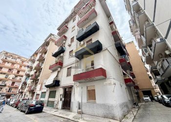 Foto 1 - Quadrilocale Via Giuseppe Lo Bianco
 
18, Palermo - foto 1