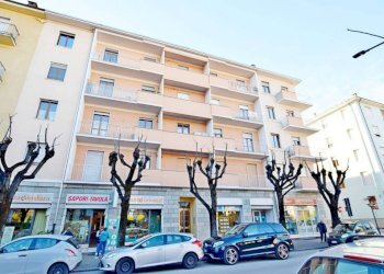 Facciata - Quadrilocale corso Italia, 26, Mondovì - foto 1