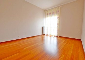 Camera da letto - Quadrilocale corso Italia, 26, Mondovì - foto 13