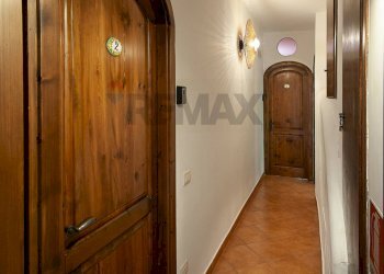 Hall / corridoio - Hotel via fiume
5, Scala - foto 45