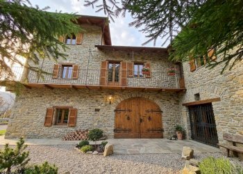 Facciata - Rustic Regione San Bernardo, Levice - photo 3
