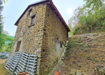 Facciata - Rustic Regione San Bernardo, Levice - photo 21