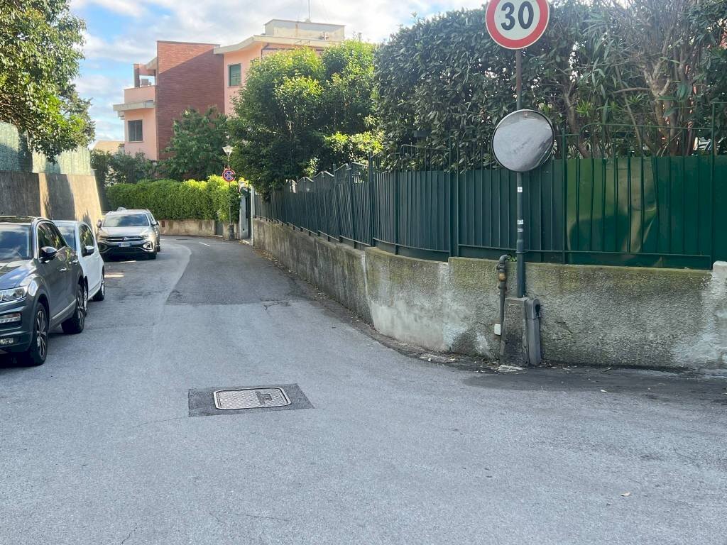 Zona - Box via Gibilrossa, Genova (zona Quarto) - foto 2