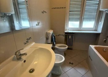 Bagno - Two-room apartment via Saverio Mercadante, 51, Torino (neighborhood Barriera Milano) - photo 12