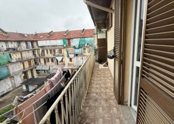 Balcone - Trilocale via Candia, 5, Torino (zona Barriera Milano) - foto 4