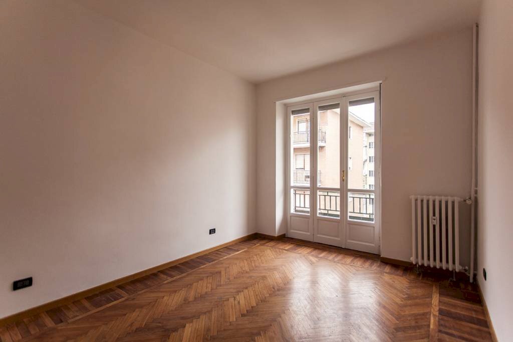 Camera da letto - Two-room apartment via Vandalino, 15, Torino (neighborhood Pozzo Strada) - photo 1
