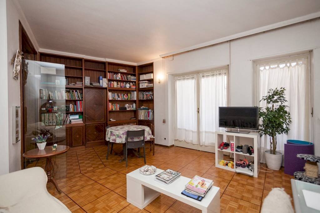 Salone - Four-room apartment piazza Hermada, 6, Torino (neighborhood Borgo Po) - photo 1