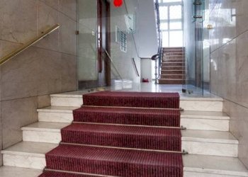Interno palazzo - Four-room apartment piazza Hermada, 6, Torino (neighborhood Borgo Po) - photo 24