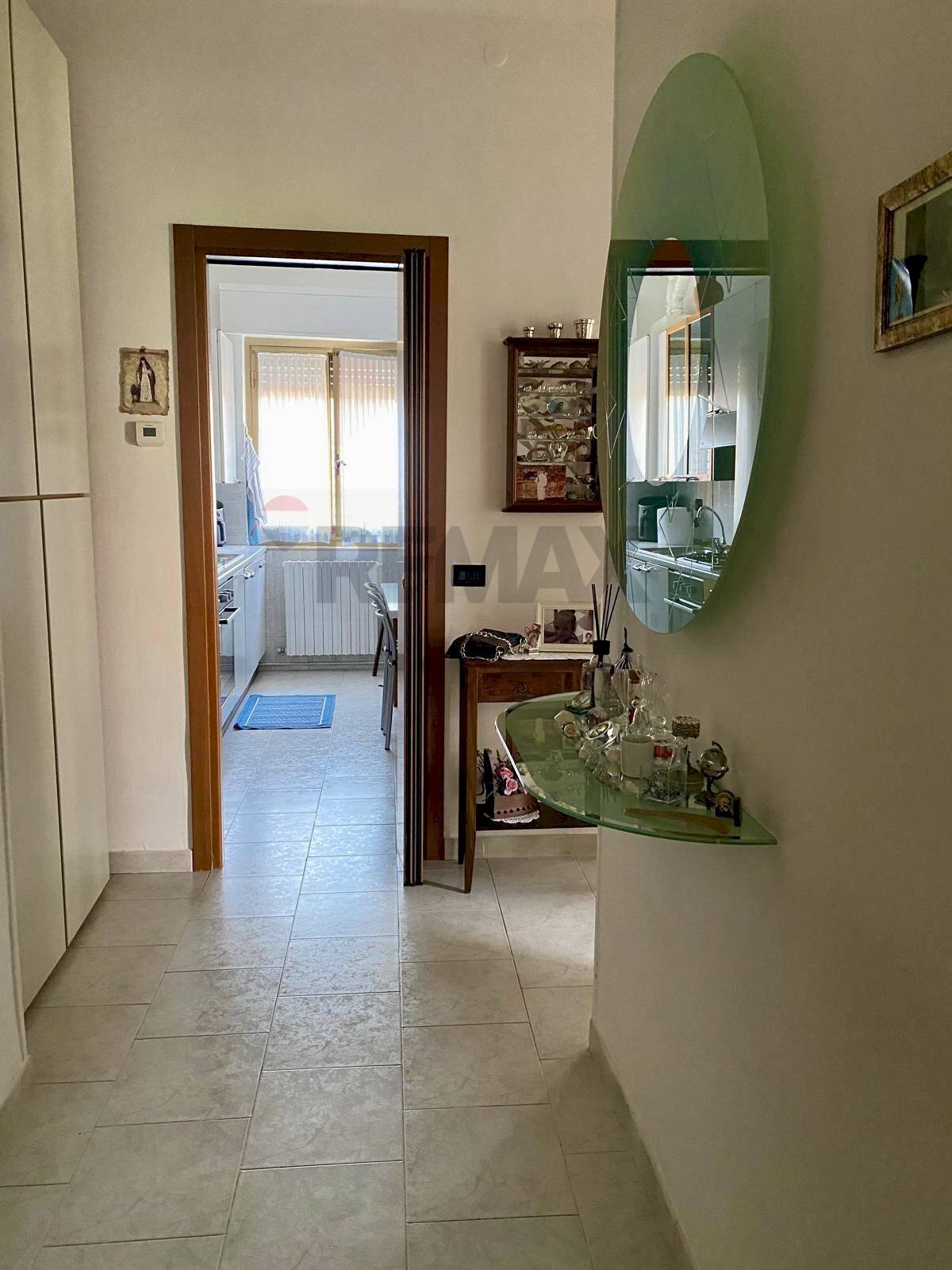 Hall / corridoio - Appartamento Via privata Cavour
 
21, San Giuliano Milanese - foto 3