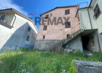 Edificio all\'aperto - Independent house Via Ballatoio
 
27, Tribogna - photo 24