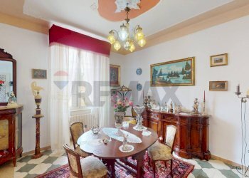 Sala da pranzo - Appartamento via Monsignor Razzoli
 
19, Villafranca in Lunigiana - foto 11