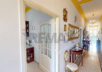 Hall / corridoio - Appartamento via Monsignor Razzoli
 
19, Villafranca in Lunigiana - foto 13