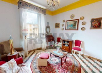 Soggiorno - Appartamento via Monsignor Razzoli
 
19, Villafranca in Lunigiana - foto 32