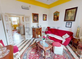 Soggiorno - Appartamento via Monsignor Razzoli
 
19, Villafranca in Lunigiana - foto 33