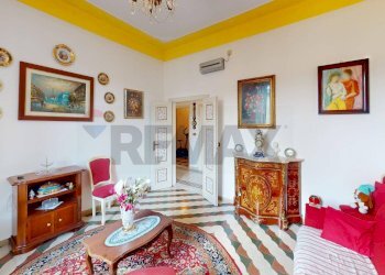 Soggiorno - Appartamento via Monsignor Razzoli
 
19, Villafranca in Lunigiana - foto 43