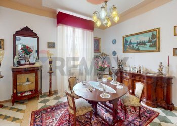 Sala da pranzo - Appartamento via Monsignor Razzoli
 
19, Villafranca in Lunigiana - foto 48