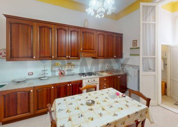 Cucina - Appartamento via Monsignor Razzoli
 
19, Villafranca in Lunigiana - foto 50