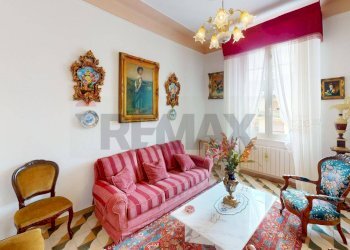 Soggiorno - Appartamento via Monsignor Razzoli
 
19, Villafranca in Lunigiana - foto 52