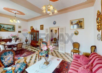 Sala da pranzo - Appartamento via Monsignor Razzoli
 
19, Villafranca in Lunigiana - foto 53