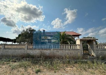 Foto 1 - Villa Via Montepulciano
 
9, Nettuno - photo 1