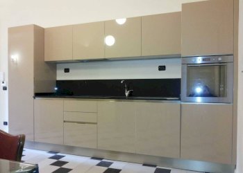 Cucina - Three-room apartment via Sant'Anselmo, 1, Torino (neighborhood San Salvario) - photo 3