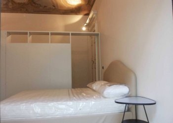 Camera da letto - Three-room apartment via Sant'Anselmo, 1, Torino (neighborhood San Salvario) - photo 21
