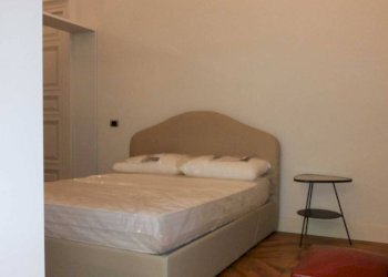 Camera da letto - Three-room apartment via Sant'Anselmo, 1, Torino (neighborhood San Salvario) - photo 26