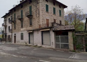 Facciata - Stabile - Palazzo via Roma, Albosaggia - foto 10