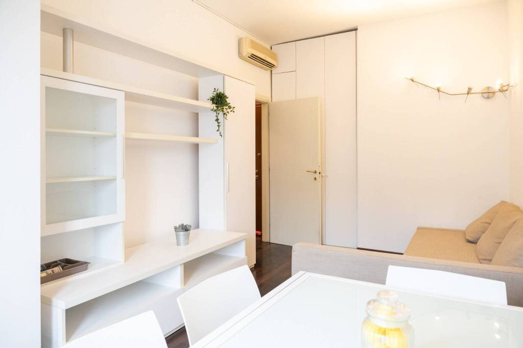 Salone - Two-room apartment via Luisa Battistotti Sassi, 4, Milano - photo 3