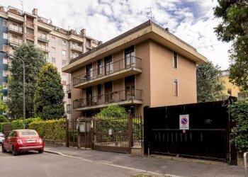 Facciata - Terreno non edificabile via Passo di Fargorida, 12, Milano - foto 19
