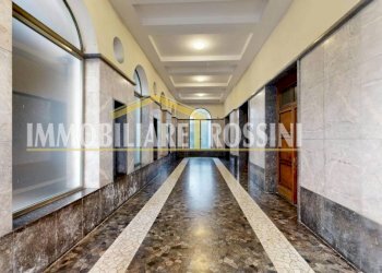 Interno palazzo - Two-room apartment via Giovanni Bagaini, 6, Varese - photo 21