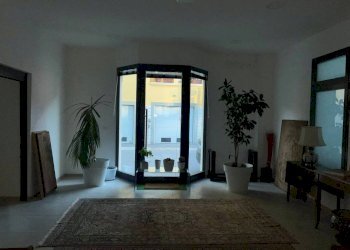 Interno palazzo - Negozio via Andrea Moretti, Bergamo - foto 10