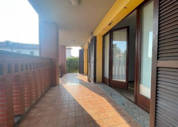 Veranda - Two-room apartment via Moia, 12/a, Cornate d'Adda - photo 2