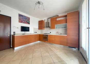 Cucina - Two-room apartment via Moia, 12/a, Cornate d'Adda - photo 9