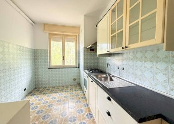 Cucina - Appartamento via Generale Fontana, 2, Deiva Marina - foto 8