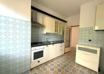 Cucina - Appartamento via Generale Fontana, 2, Deiva Marina - foto 9