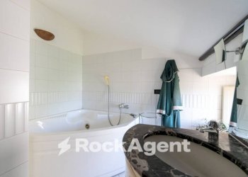 Bagno - Appartamento via Giuseppe Raffaelli, 34, Catanzaro - foto 14