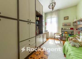 Camera da letto - Villa via E. H. Grieg, Saronno - photo 33
