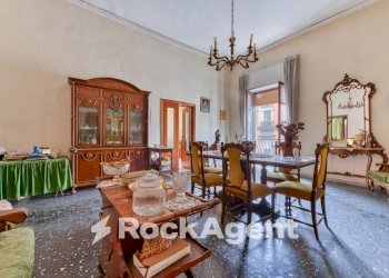 Salone - Appartamento via Sant'Antonio Abate, Napoli - foto 2