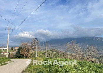 Vista - Casa indipendente via Borgo San Martino, Altavilla Silentina - foto 9